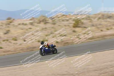 media/Apr-20-2025-AHRMA (Sun) [[393a79c373]]/Race/Group 11 early race/Turn 4b/